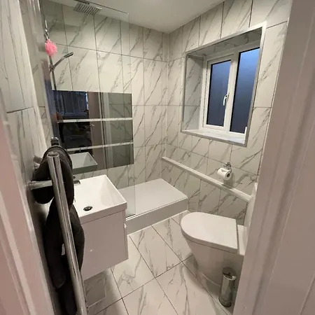 Knightsbridge 2 Bedroom Apartment Overlooking Harrods London Exterior photo